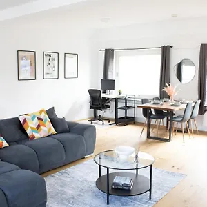 Design-penthouse In Toplage! Apartment